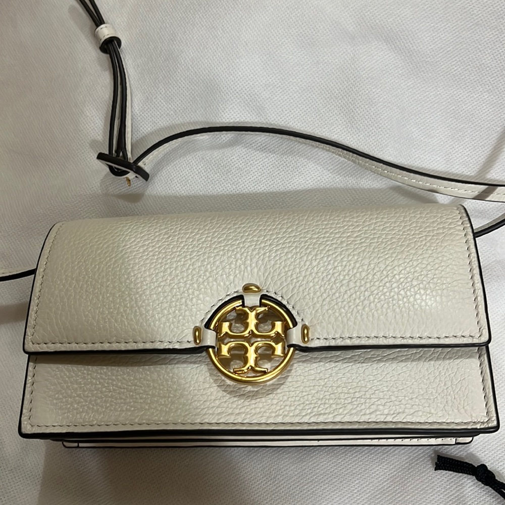 ❤️❤️❤️Tory Burch Miller wallet crossbody